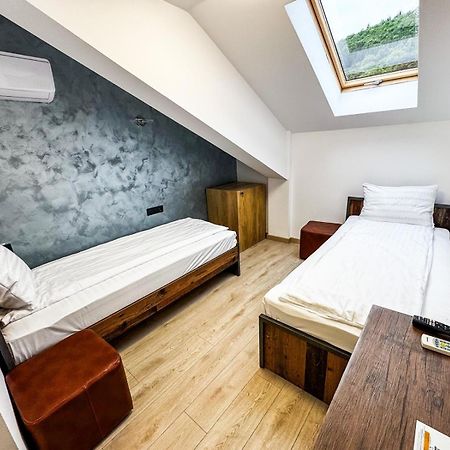 Motel Dalia Gilău Εξωτερικό φωτογραφία