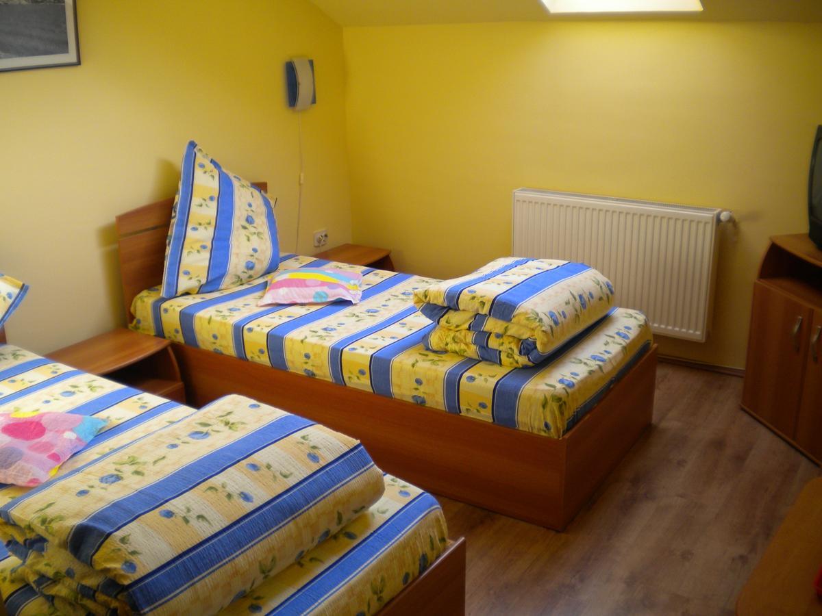 Motel Dalia Gilău Εξωτερικό φωτογραφία